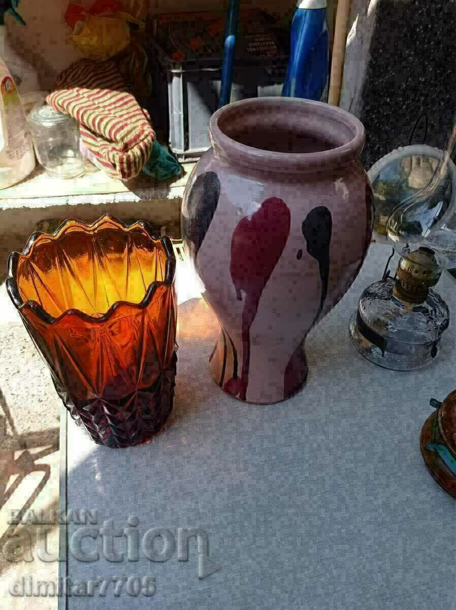 Vaze din sticla ceramica 2 bucati cu preț € 10.00 | 19.56 BGN