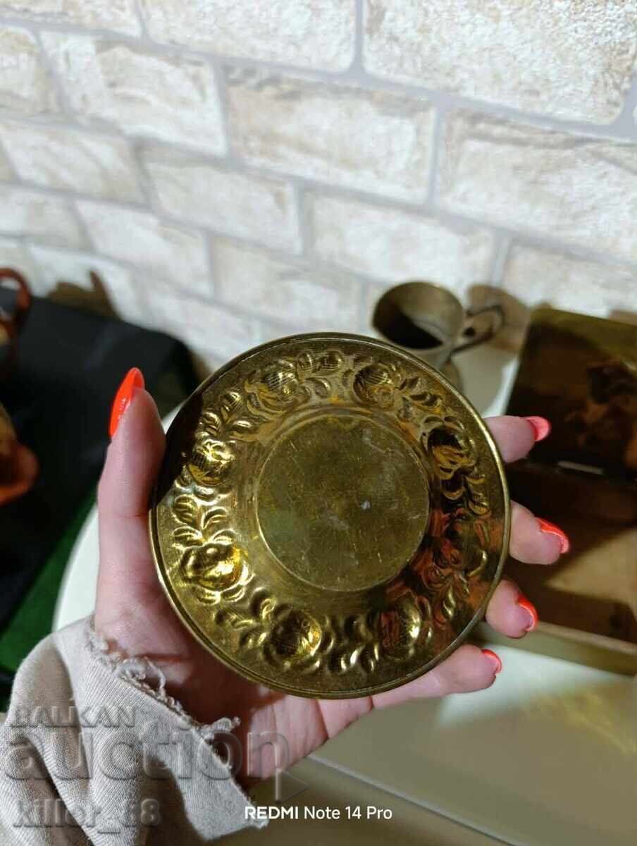 Стара месингова кутия каничка и чиния - 6 Стара месингова кутия каничка и чиния - 6