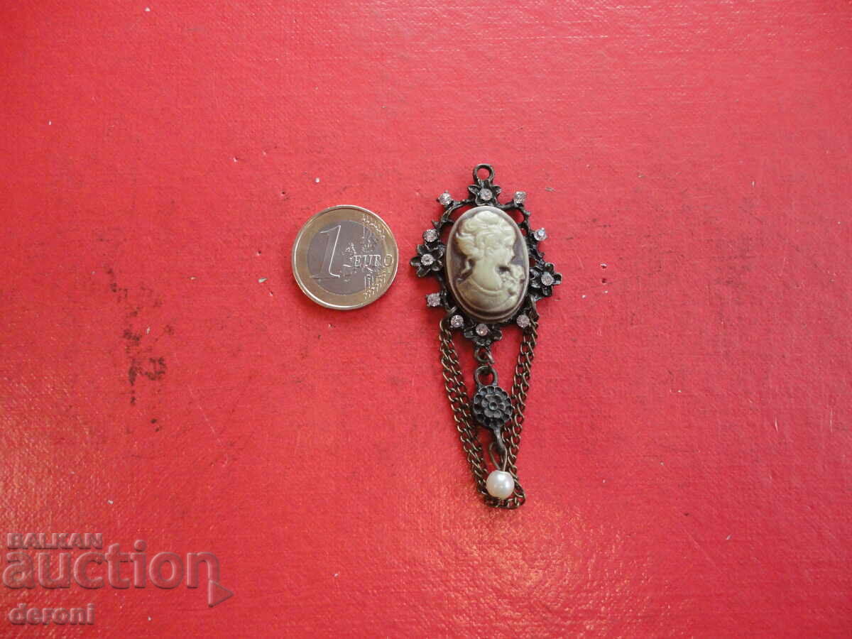Страхотен медальон камея 3