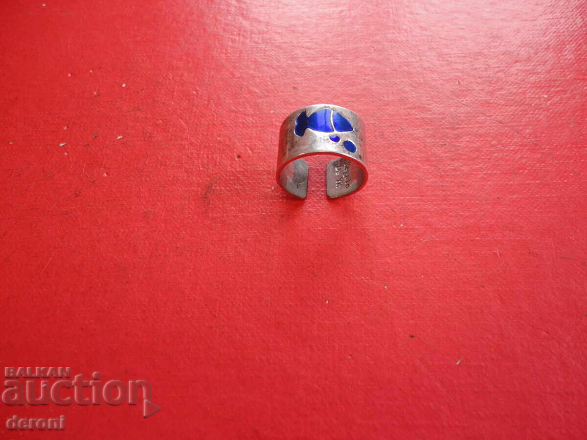 Strakhoten prŭsten s emaĭl Regalo De Yr