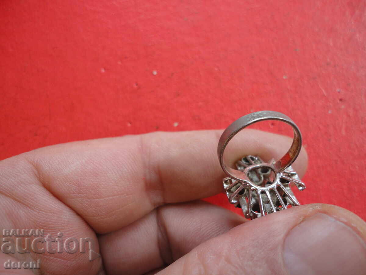 Доставка на Страхотен   пръстен с камъни 6