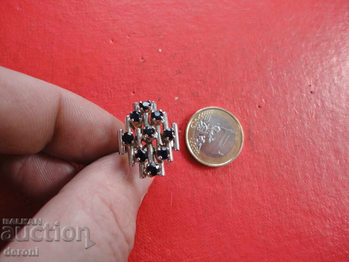 Страхотен   пръстен с камъни 6