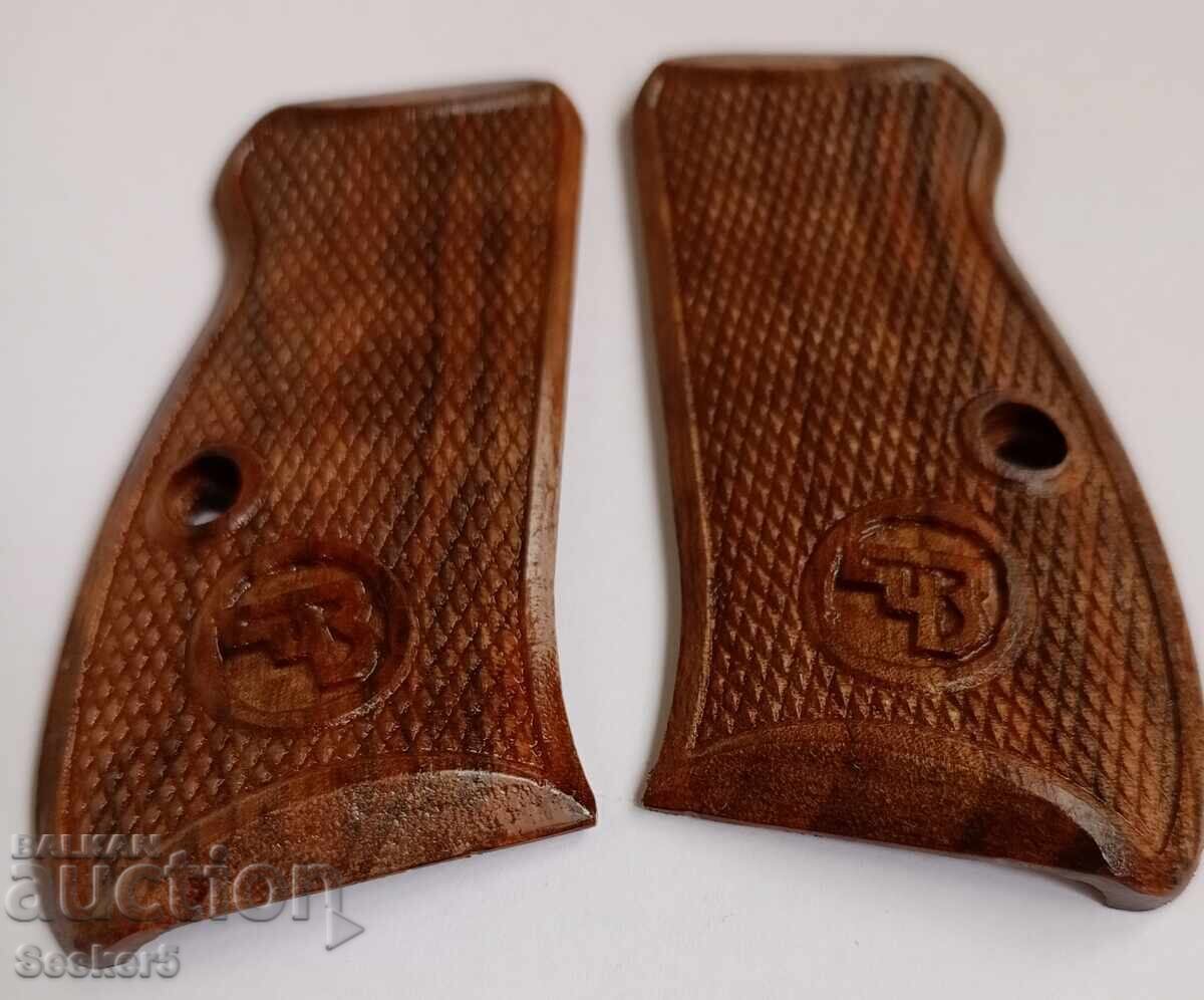Παράδοση Ξύλινα λαβές για πιστόλι CZ 75 Compact