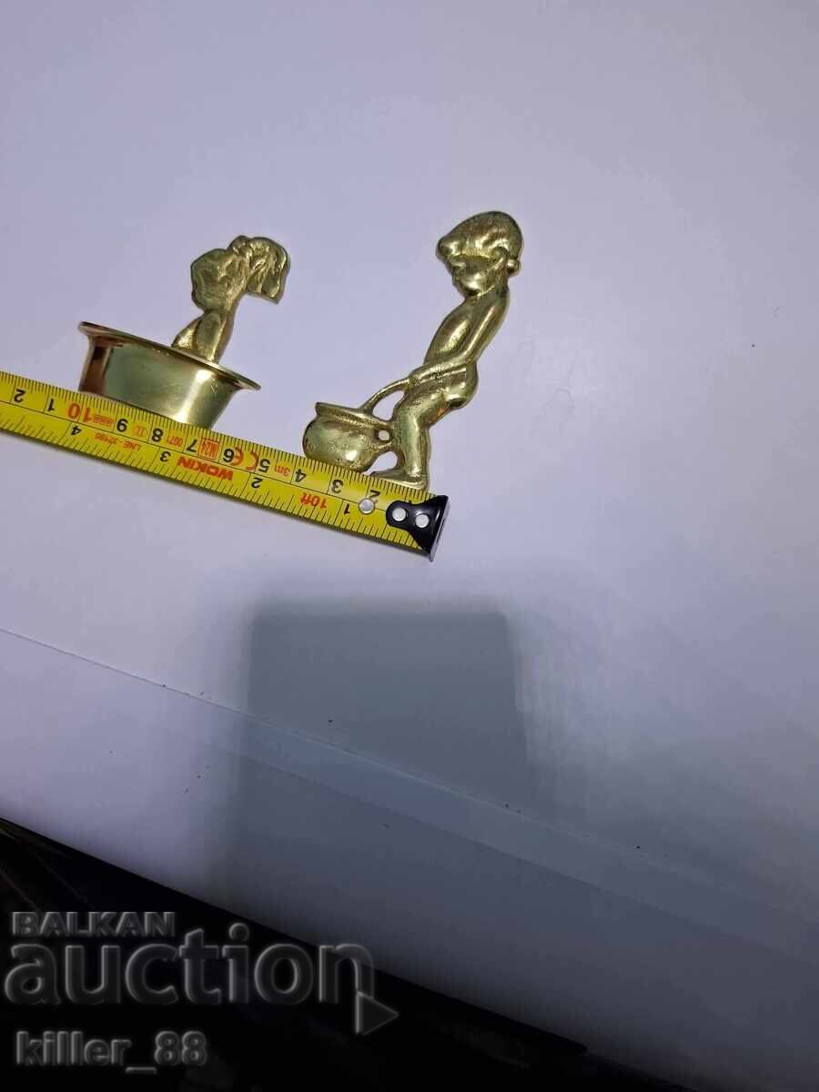 Παράδοση Bronzovi tabeli dekoratsiya za banya (toaletna)