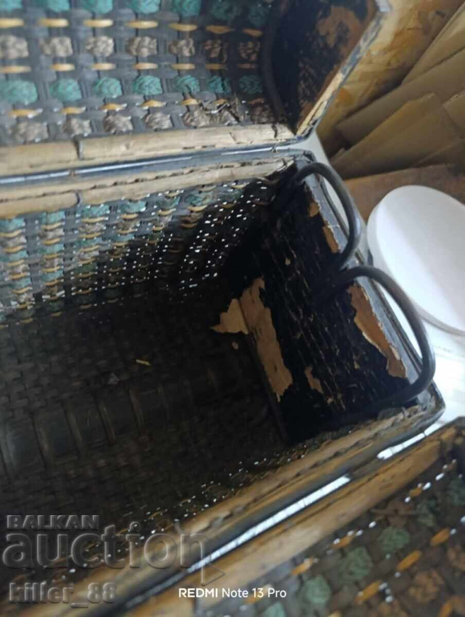 Δημοπρασία Valizen ili zhelezopŭten kufar ot 1860g