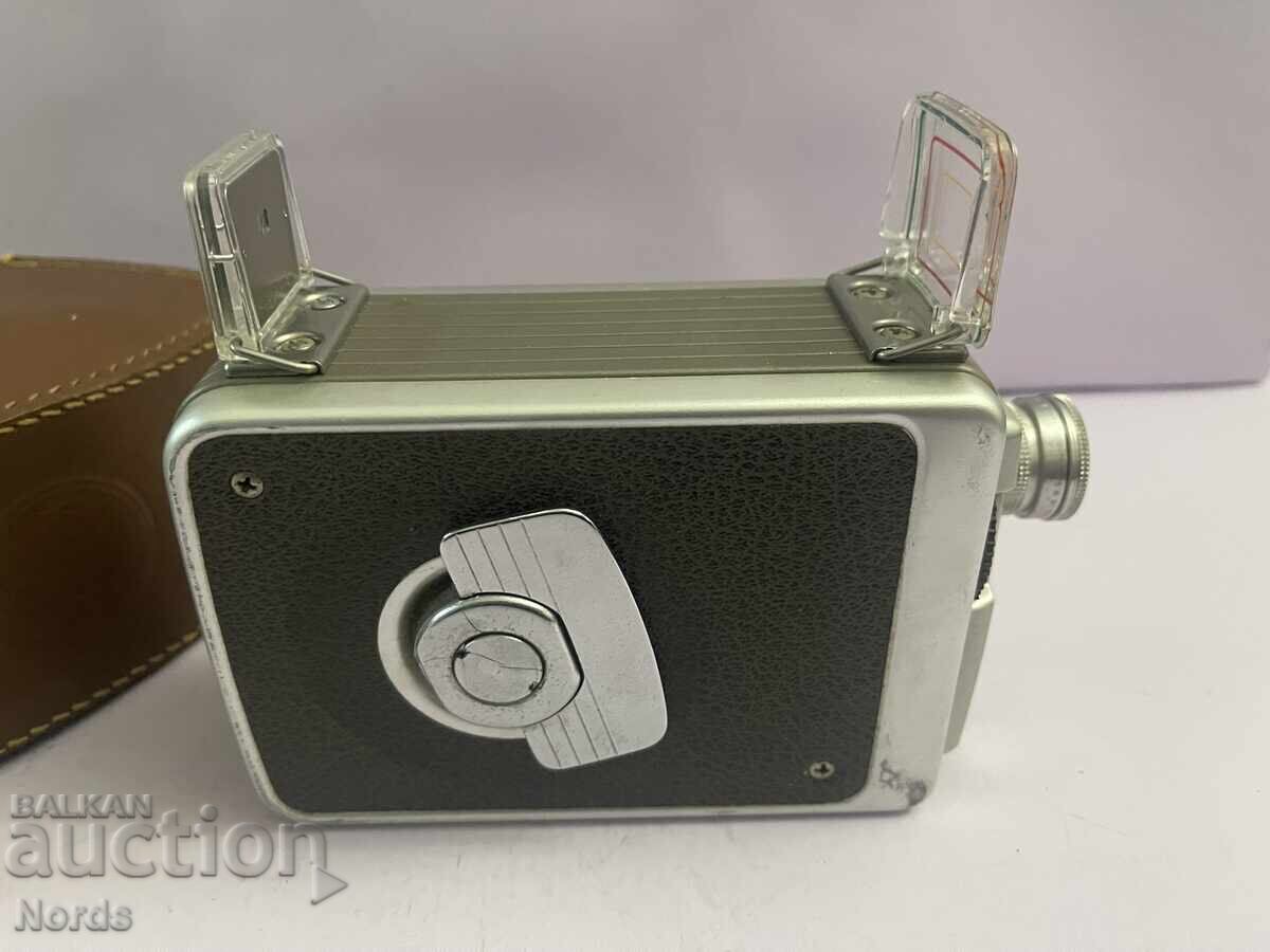 Παράδοση Ρετρό κάμερα Kodak Brownie Movie Camera II