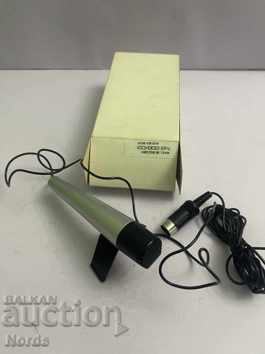 Ρετρό μικρόφωνο