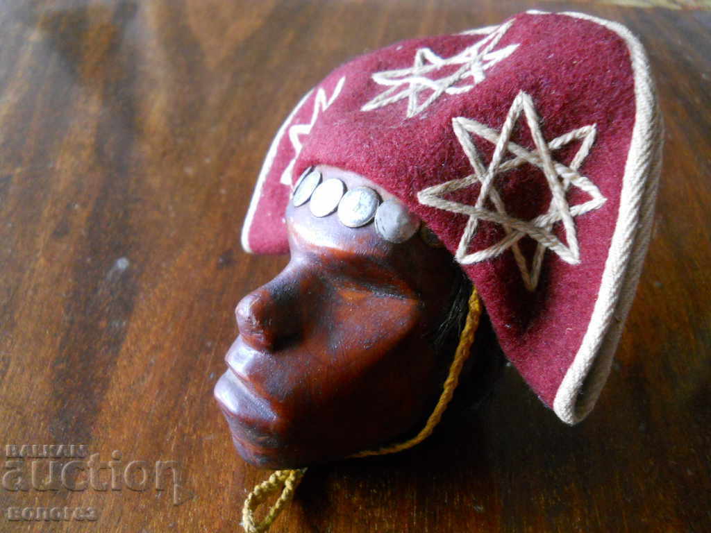 Figurină braziliană unică din lemn cu preț € 43.60 | 85.27 BGN