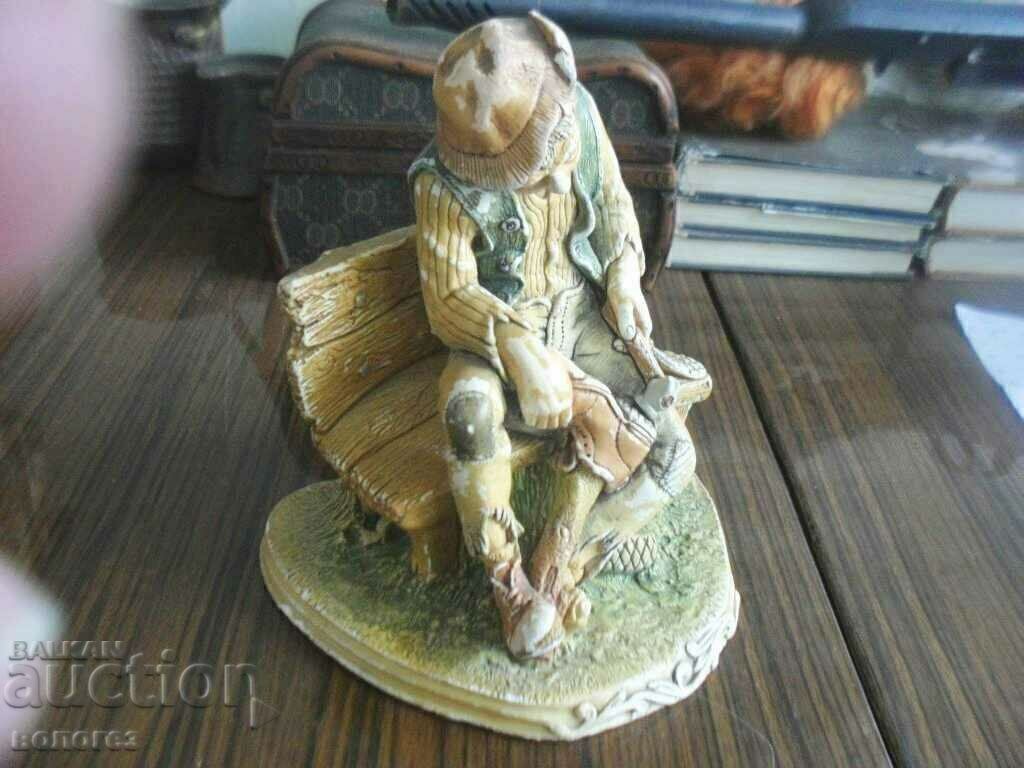 Statuetă Naturecraft "Shoe Mender" - porțelan biscuit cu preț € 17.90 | 35.01 BGN