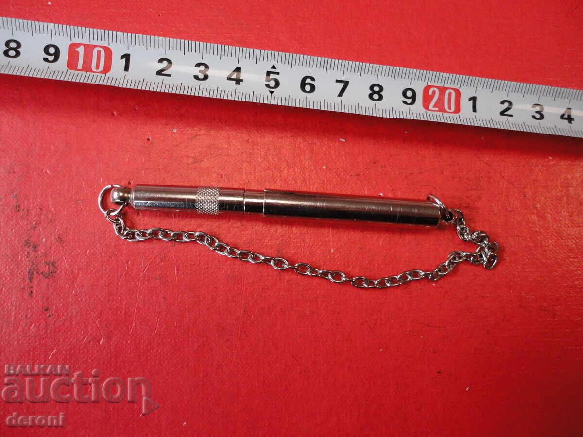 Свирка за дресировка на кучета куче