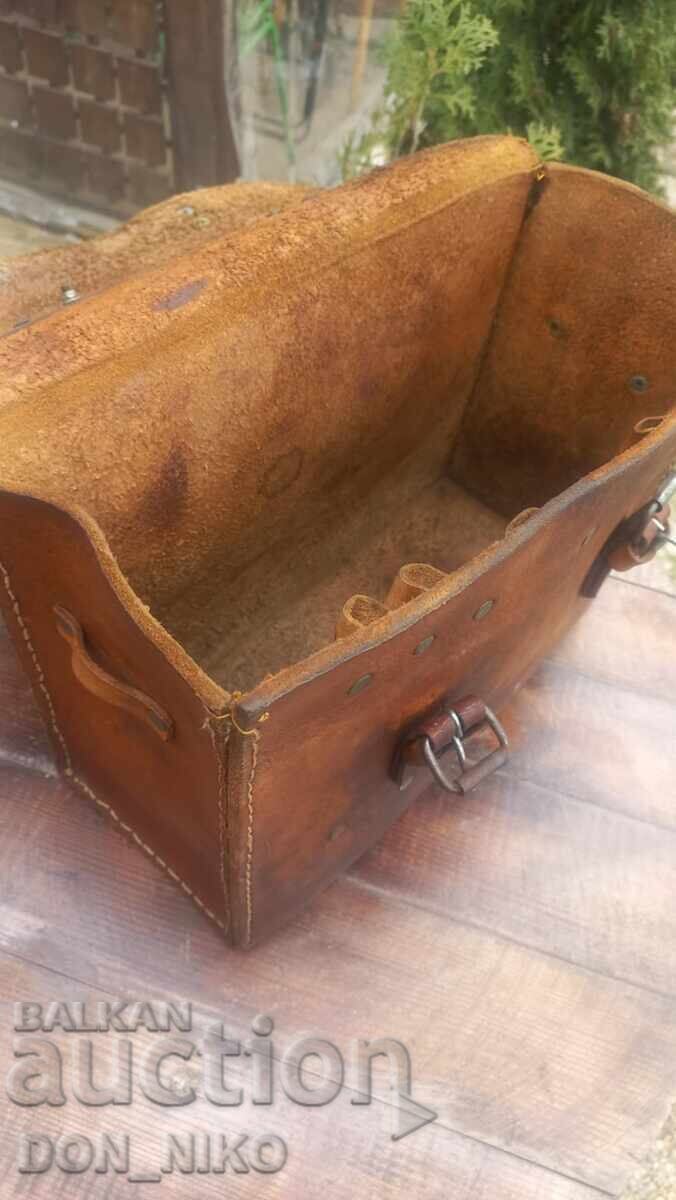 Δημοπρασία Στρατιωτική, Ιατρική Δερμάτινη Τσάντα