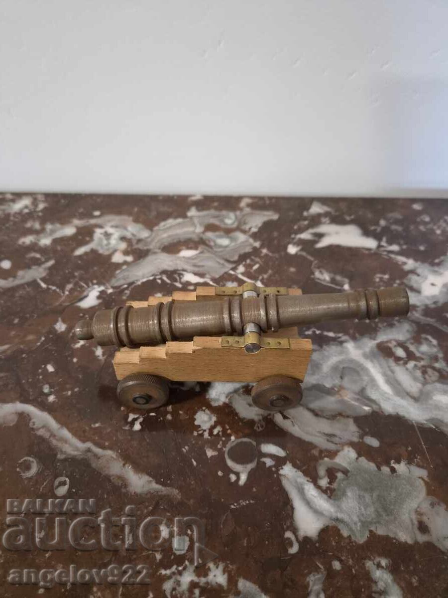 Масивен метален топ!!! с цена € 0.01 | 0.02 лв.