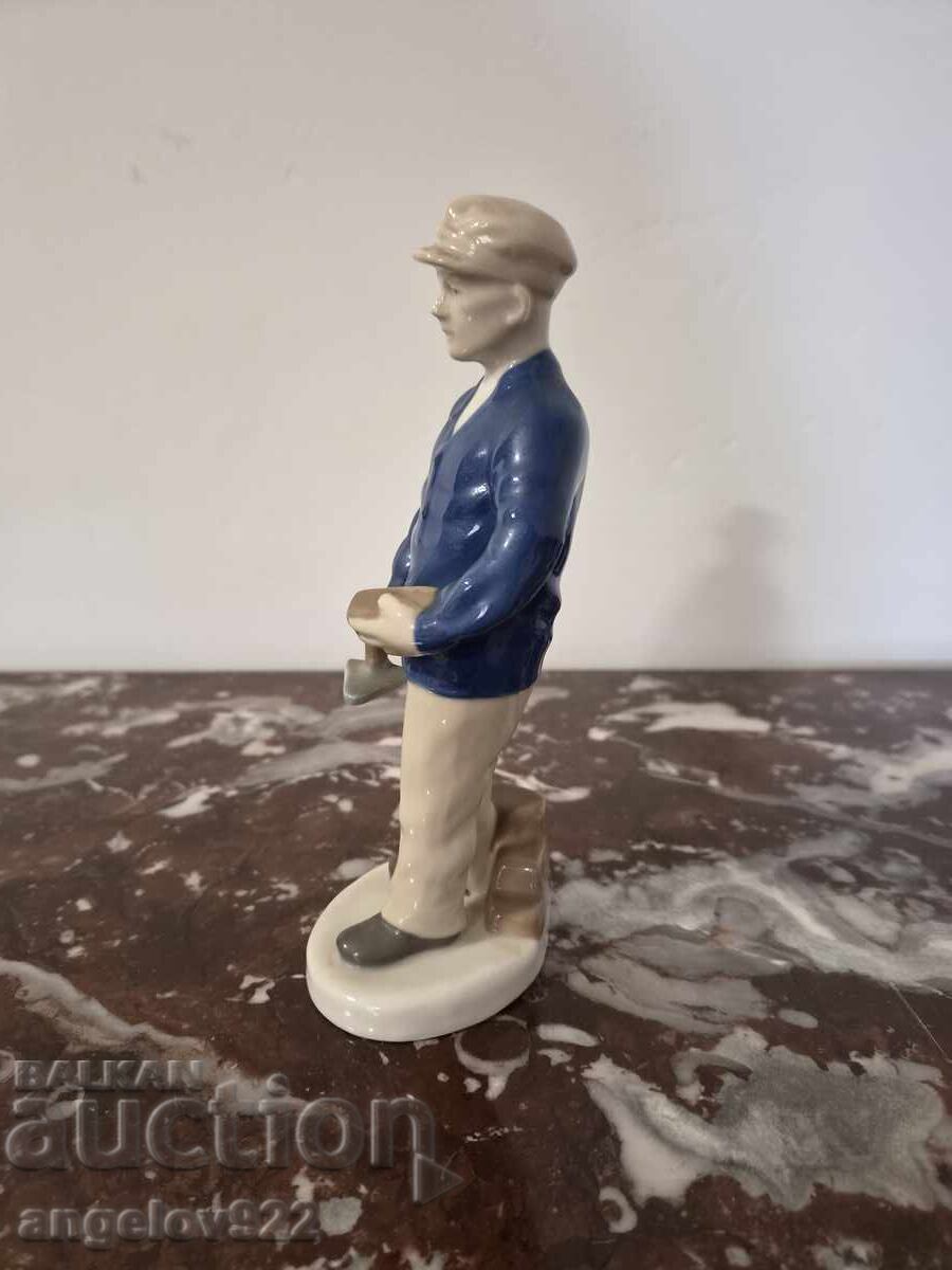 Livrarea Statueta din porțelan german!!!