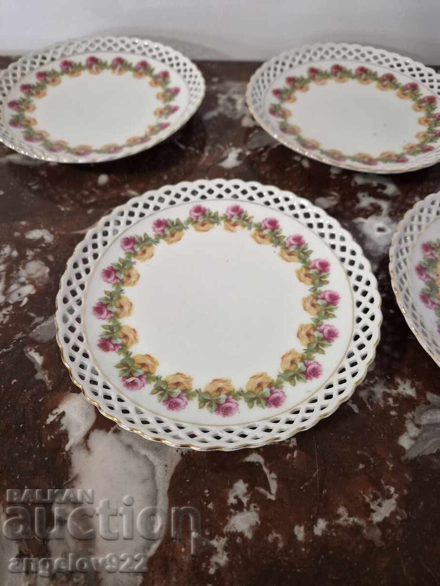 Доставка на Баварски порцеланови десертни чинийки!!!