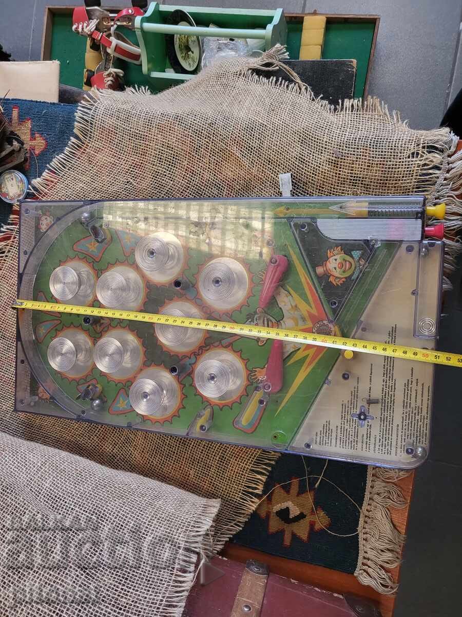 Παράδοση Παλιό φliper παιχνίδι από την εποχή του σοσιαλισμού