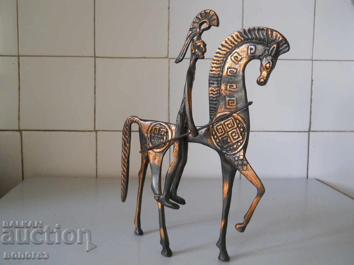 Δημοπρασία Χάλκινο αγαλματίδιο Σπαρτιάτη πολεμιστή ιππέα