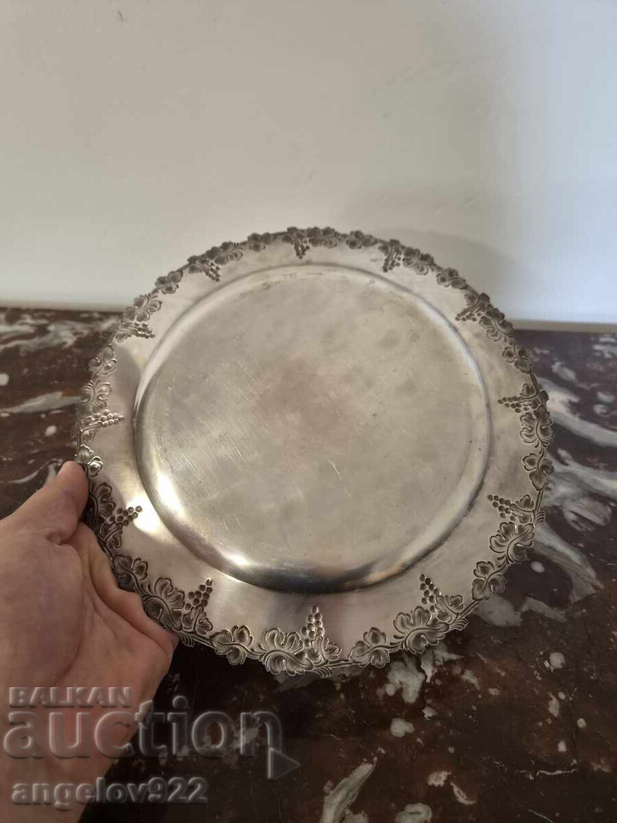 Παράδοση Ασημένιο μεταλλικό δίσκος!!!