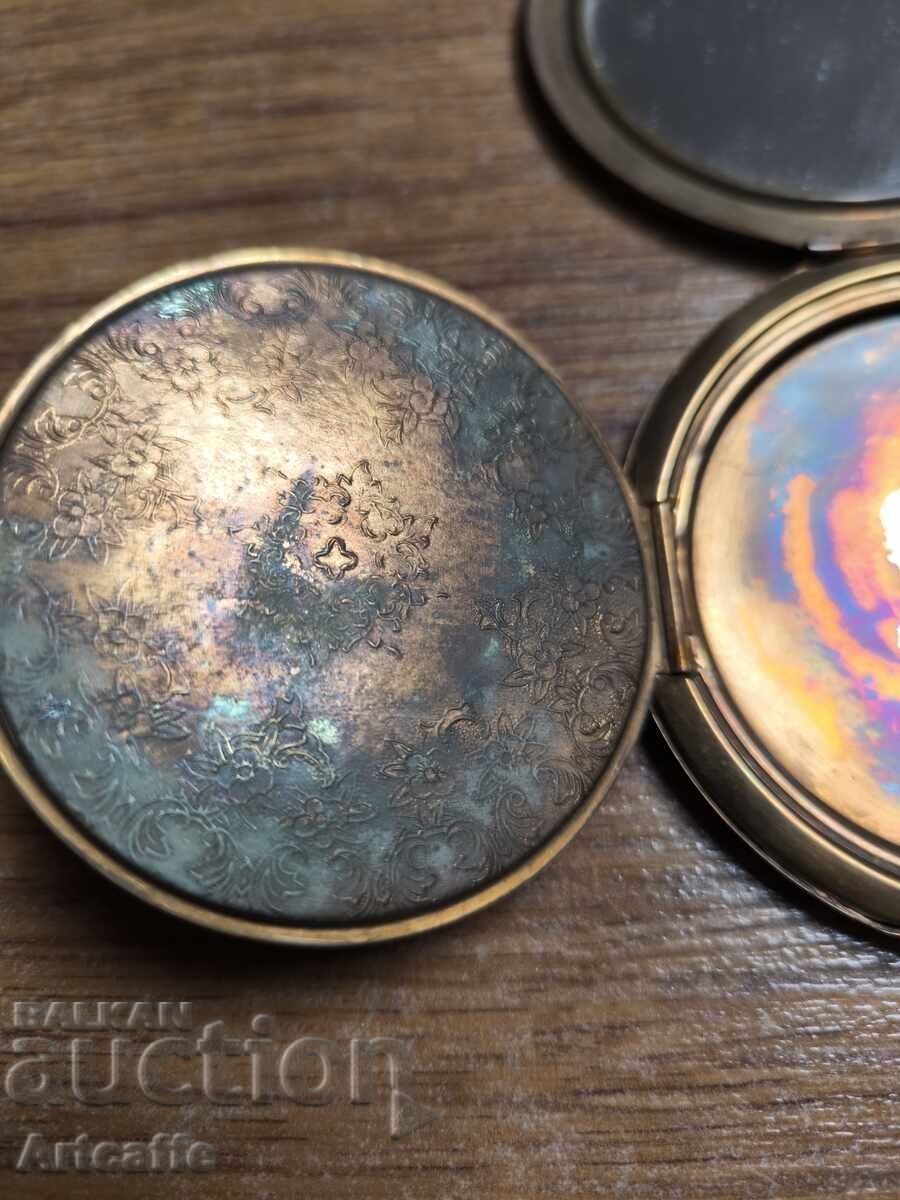 Kutiĭka za pudra ot vintidzh mesing s klenovi lista (SSSR / Retro) - 6