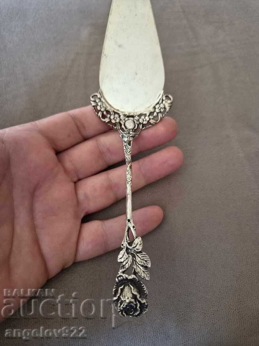 Paletă de tort vintage!!! cu preț € 0.01 | 0.02 BGN