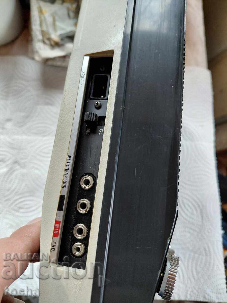 Аукцион Cassette recorder Universum , II-ри екземпляр Аукцион Cassette recorder Universum , II-ри екземпляр