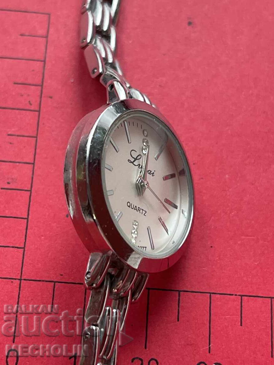 Ceas cu cuarț 12 - 5