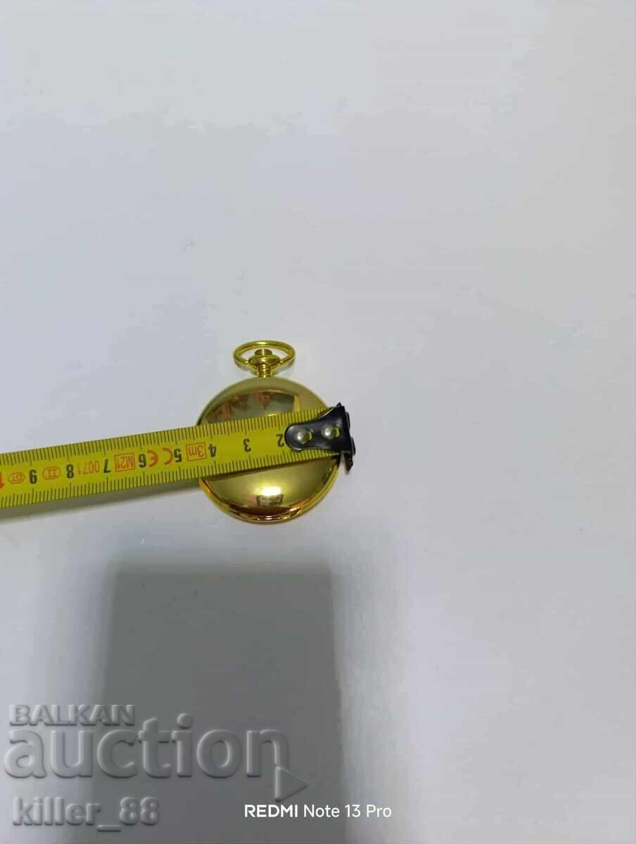 Livrarea Busolă lichidă tip ceas de buzunar Plină cu lichid pe interior Livrarea Busolă lichidă tip ceas de buzunar Plină cu lichid pe interior