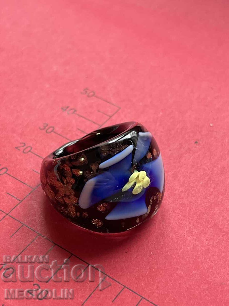 Ενα δαχτυλίδι - 5