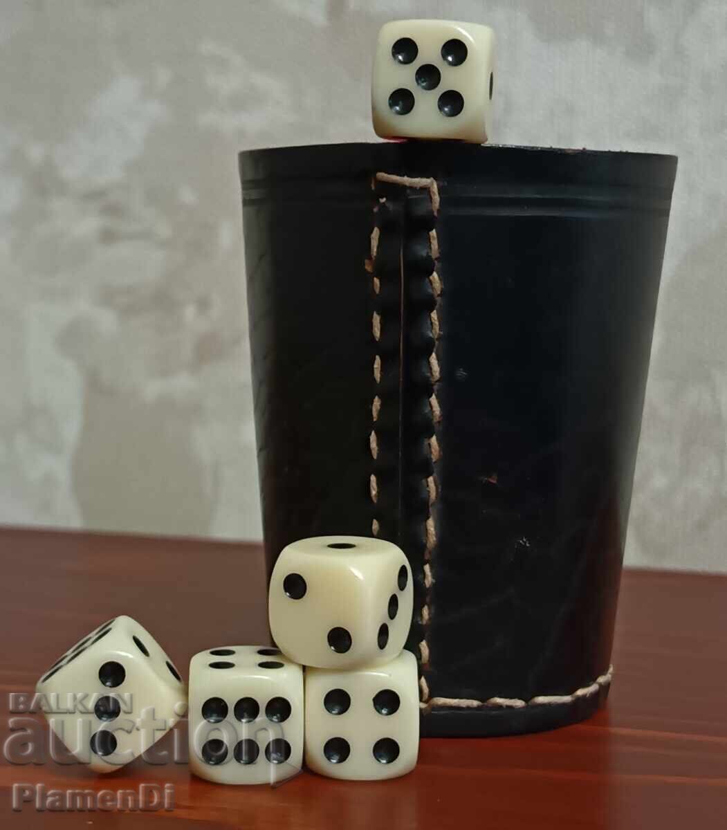 Set de zaruri pentru barbut cu cinci bucăți - 6