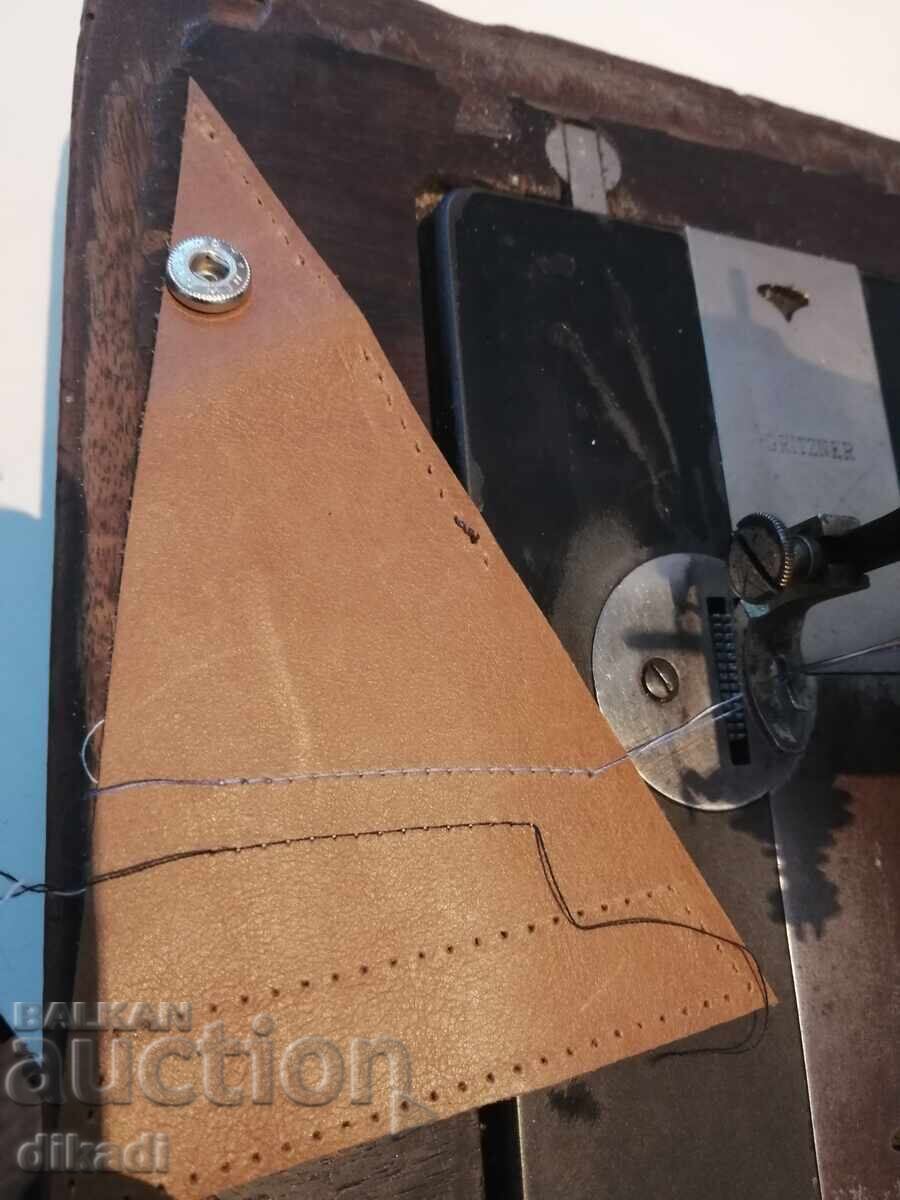 Licitație Mașină de cusut Gritzner R Licitație Mașină de cusut Gritzner R