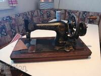 Mașină de cusut Gritzner R