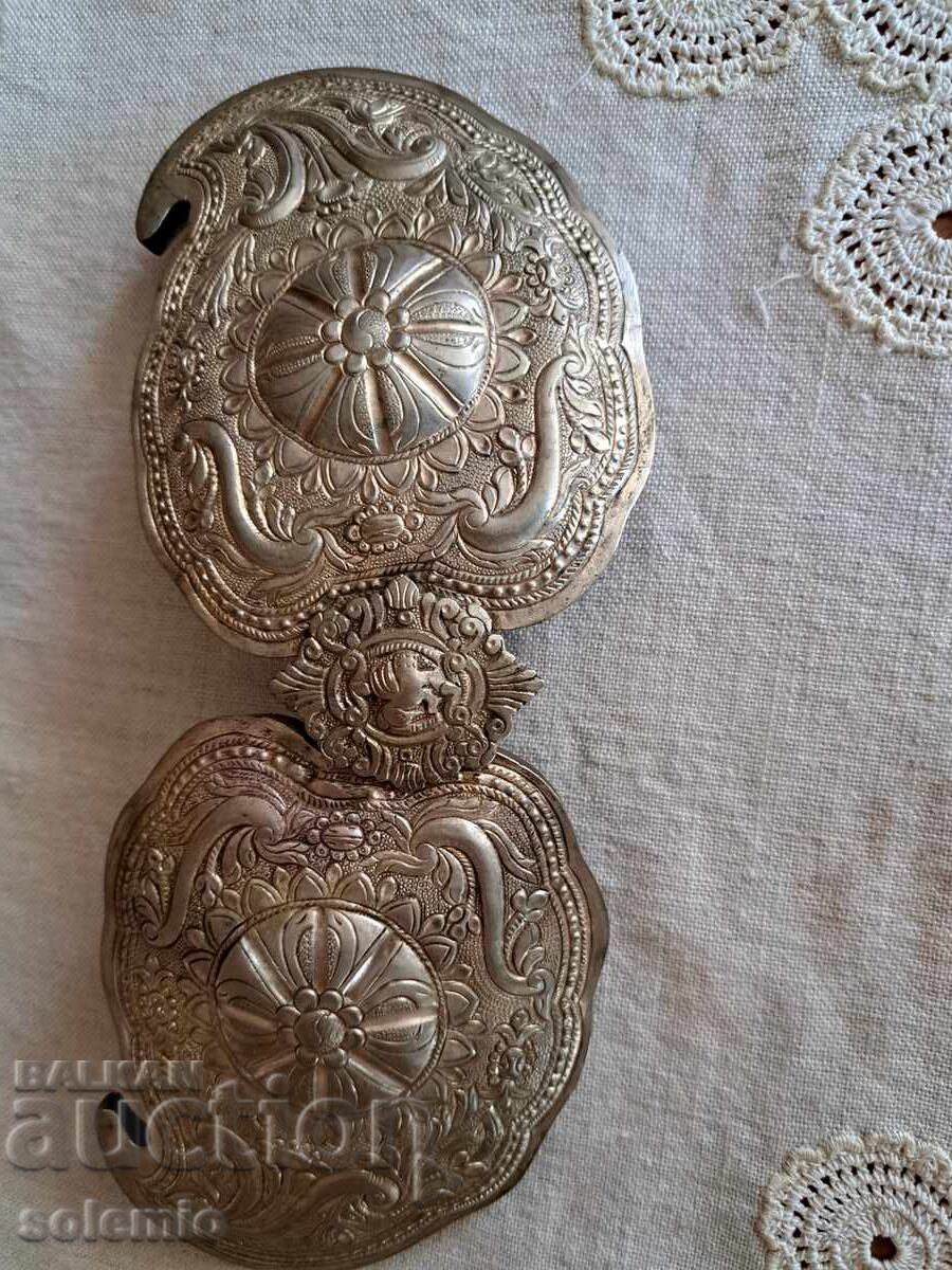 Paft vechi de argint cu preț € 400.00 | 782.33 BGN