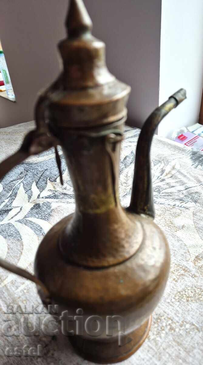 Παλιός μελένιος τσαγιέρας με τιμή € 27.00 | 52.81 BGN Παλιός μελένιος τσαγιέρας με τιμή € 27.00 | 52.81 BGN