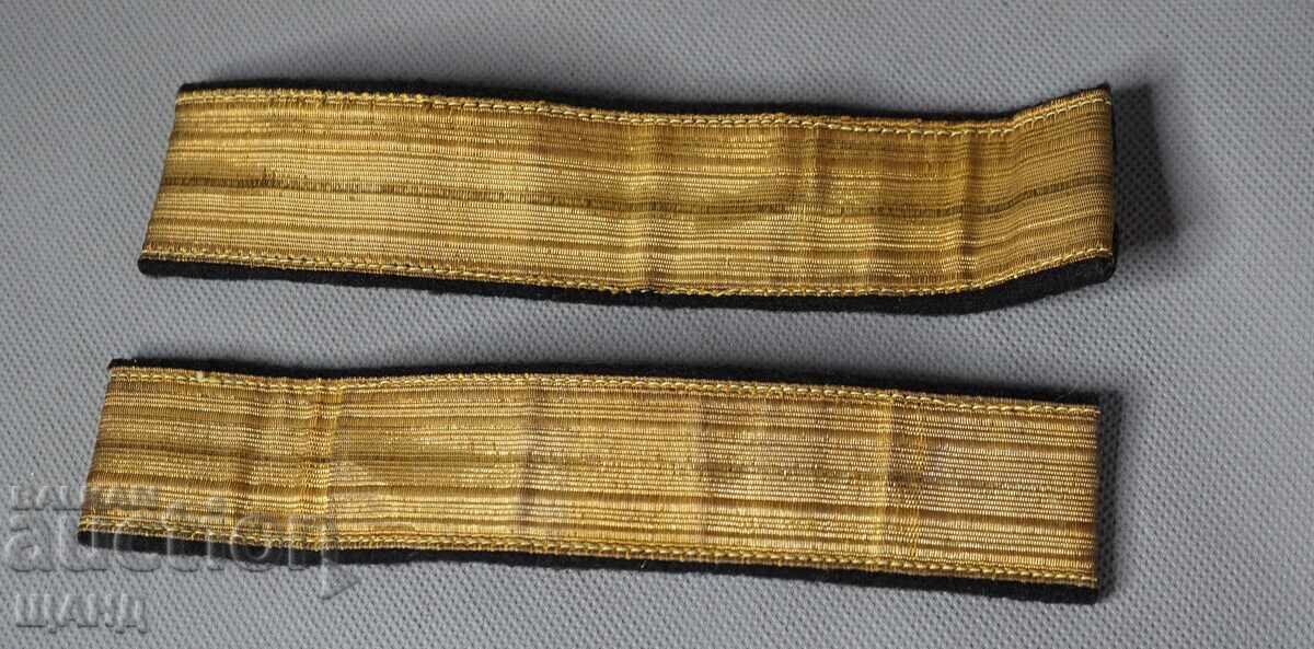 Vechi epoleți de ofițer militar pentru uniformă