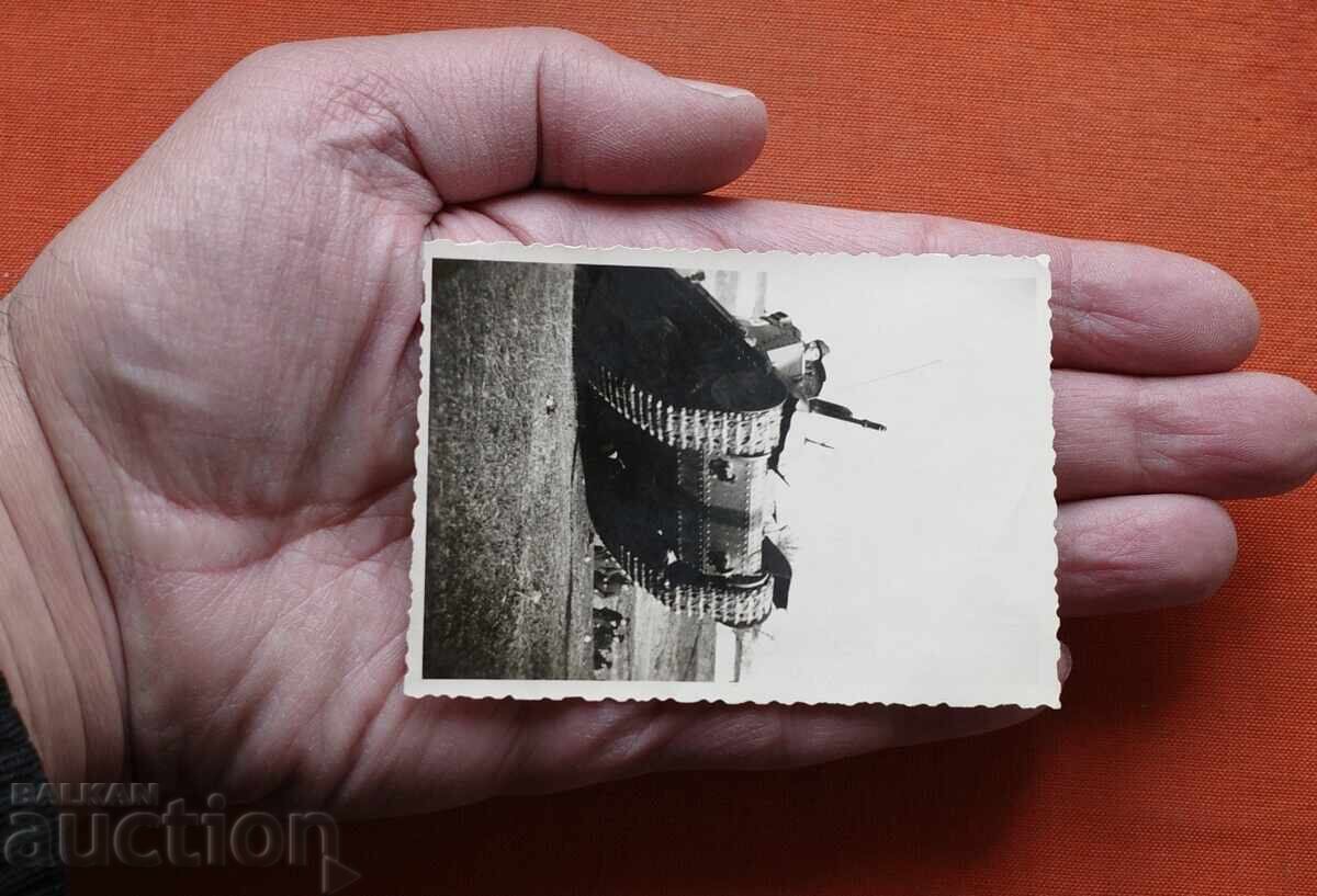 Τανκ-σ. Λευκή Κιμωλία 1943g με τιμή € 5.00 | 9.78 BGN