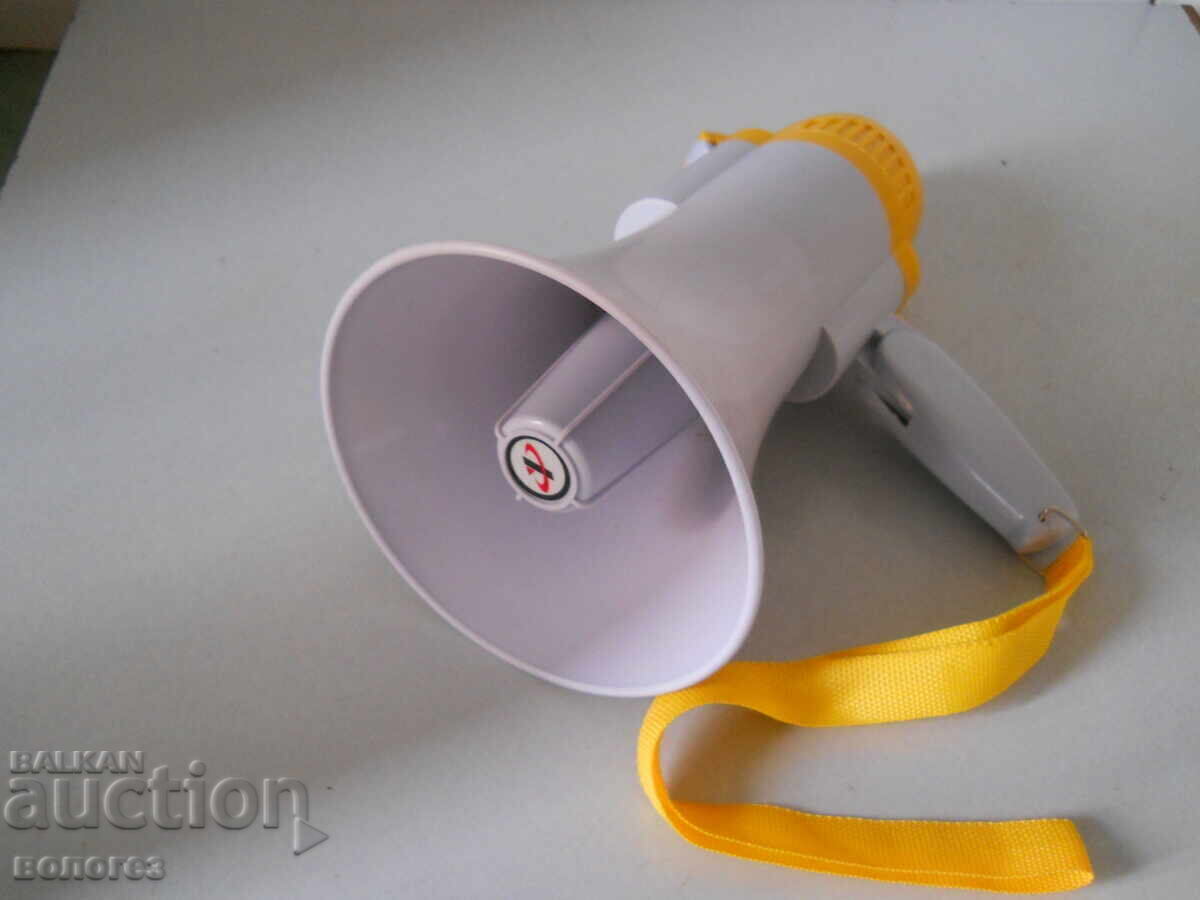 Рупор "MEGAPHONE UKC HW 8C" с цена € 25.60 | 50.07 лв.
