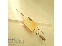 Uplŭtneniya za zapalki Dunhill