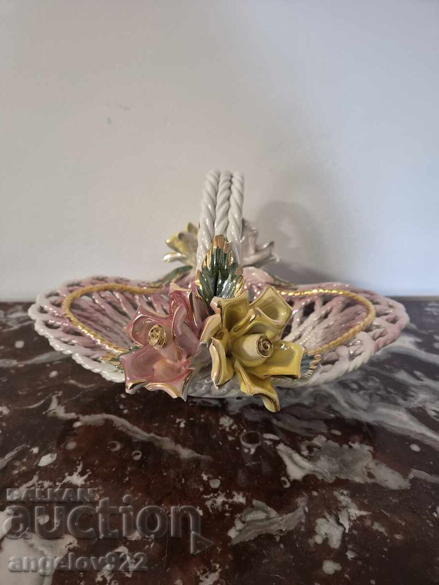 Auction Italian porcelain fruit bowl!!! Auction Italian porcelain fruit bowl!!!