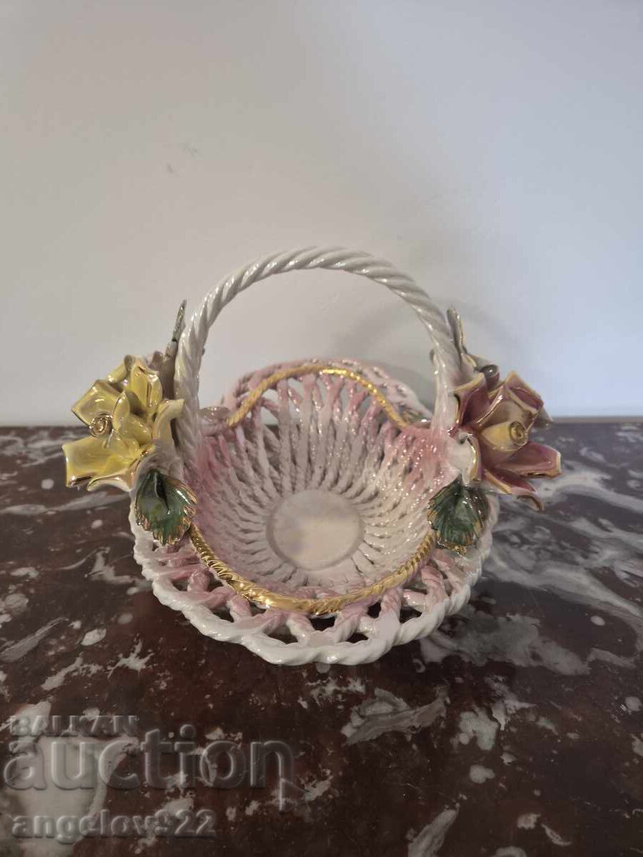 Delivery of Italian porcelain fruit bowl!!! Delivery of Italian porcelain fruit bowl!!!