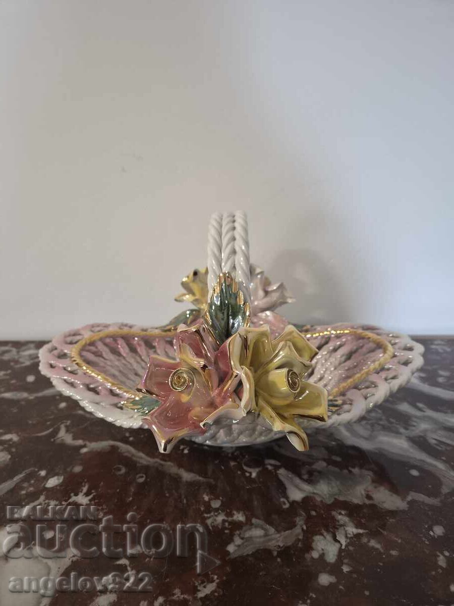 Italian porcelain fruit bowl!!! Italian porcelain fruit bowl!!!