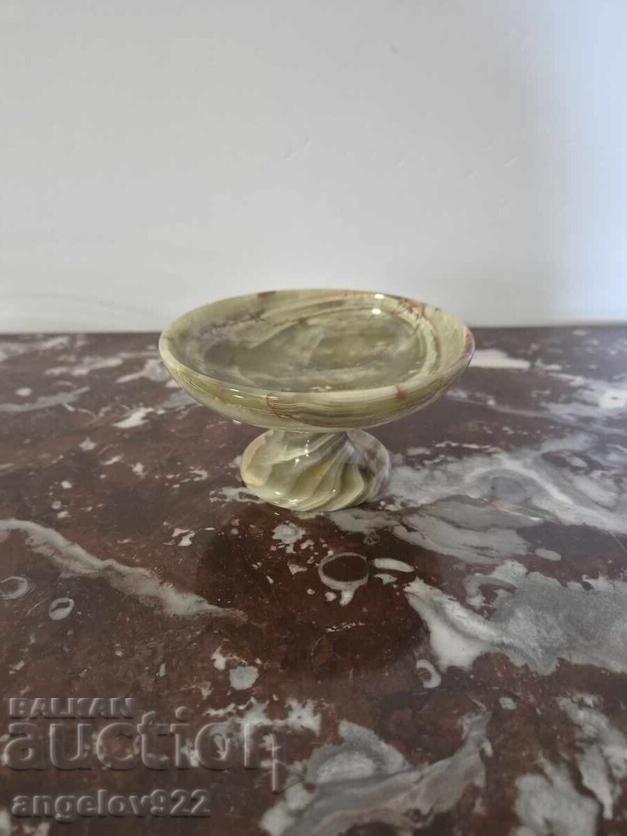 Доставка на Красива масивна купа от оникс!!!