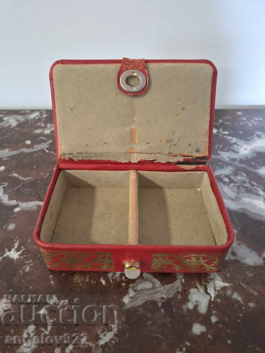 Old jewelry box!!! - 6 Old jewelry box!!! - 6
