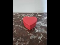 Frumoasa cutie de bijuterii!!!