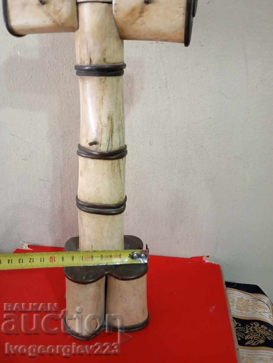 Cruciuliță veche, crucifix din os și alamă cu preț € 69.00 | 134.95 BGN