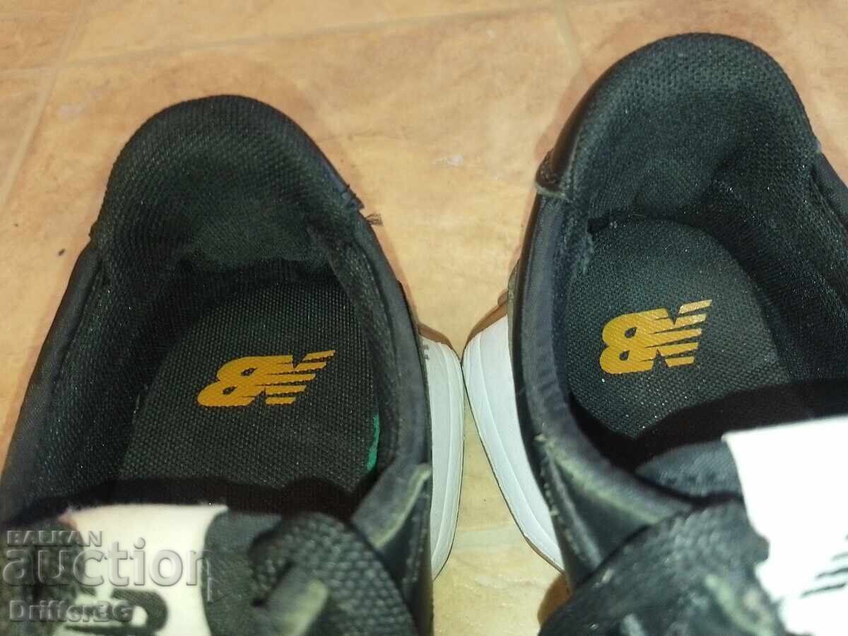 Dama New Balance 327 (Piele naturală) – Nr. 37.5 - 7