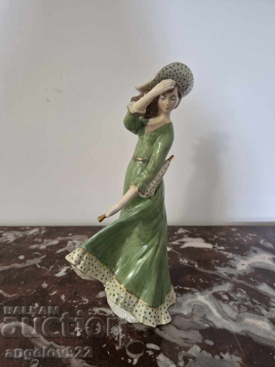 Beautiful German porcelain figurine statuette!!!