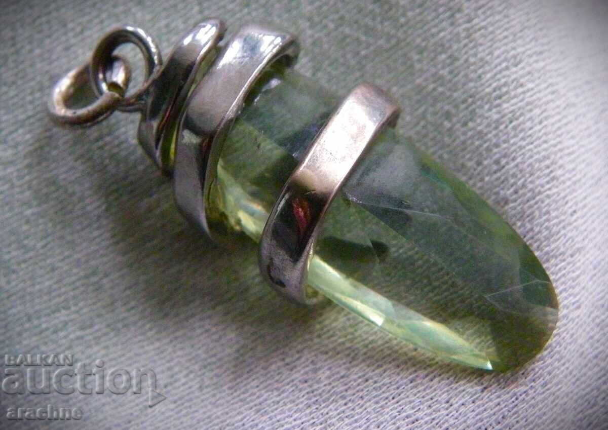 Рядък медальон-ураново стъкло,сребро от Fenton glass,USA - 5 Рядък медальон-ураново стъкло,сребро от Fenton glass,USA - 5