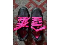 Ekipirovka za zheni.  Obuvki Five-Ten