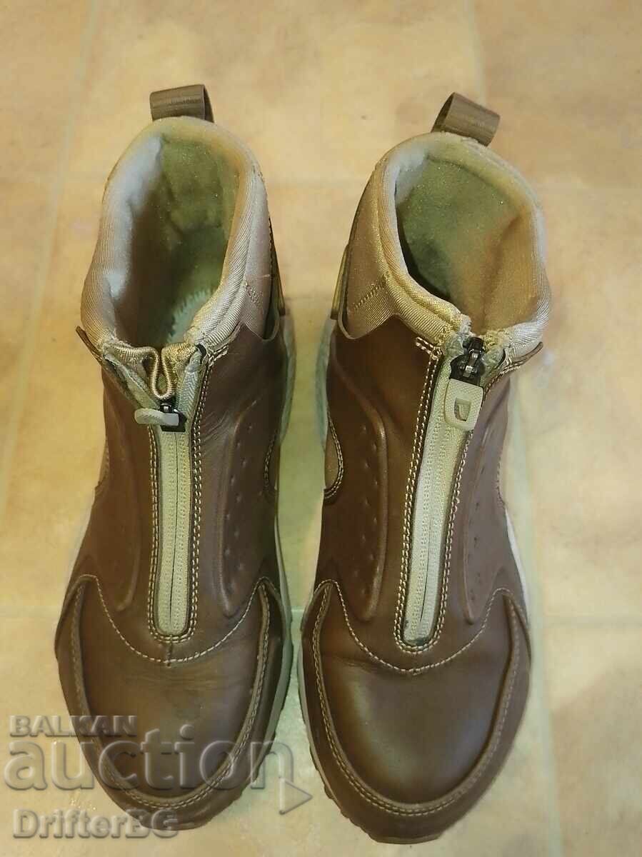 Ghete damă Nike 36,5 Ghete damă Nike 36,5