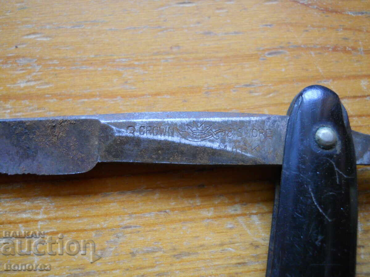 Licitație Brici vintage "Crown Swords" - Marea Britanie Licitație Brici vintage "Crown Swords" - Marea Britanie