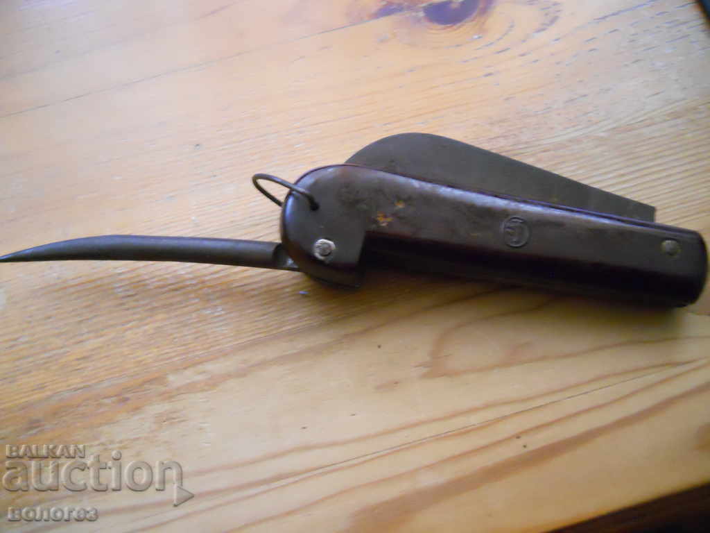 Old navy boatswain's knife with markings - 5